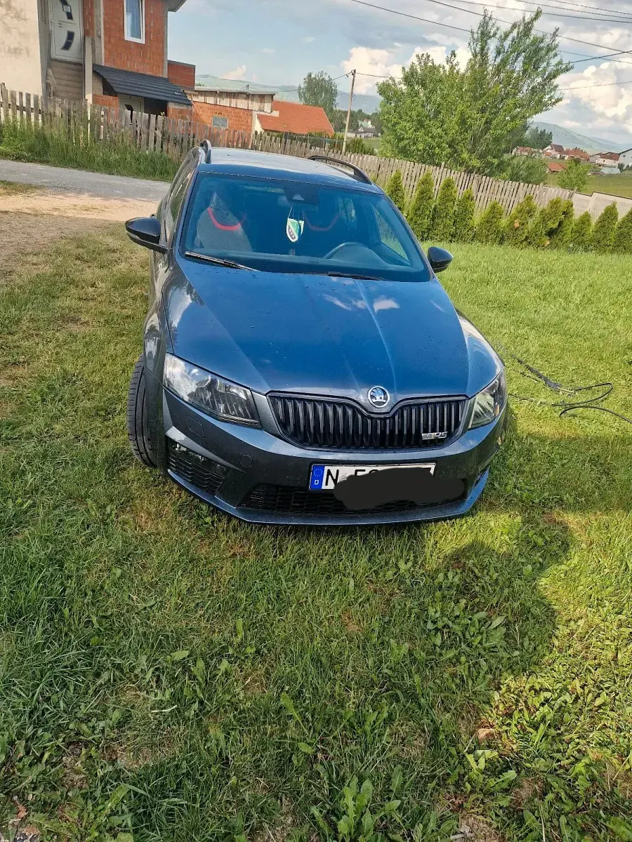 Gebraucht Skoda Octavia vRS 184 PS (135 kW) 2017 Andere farben Kombi