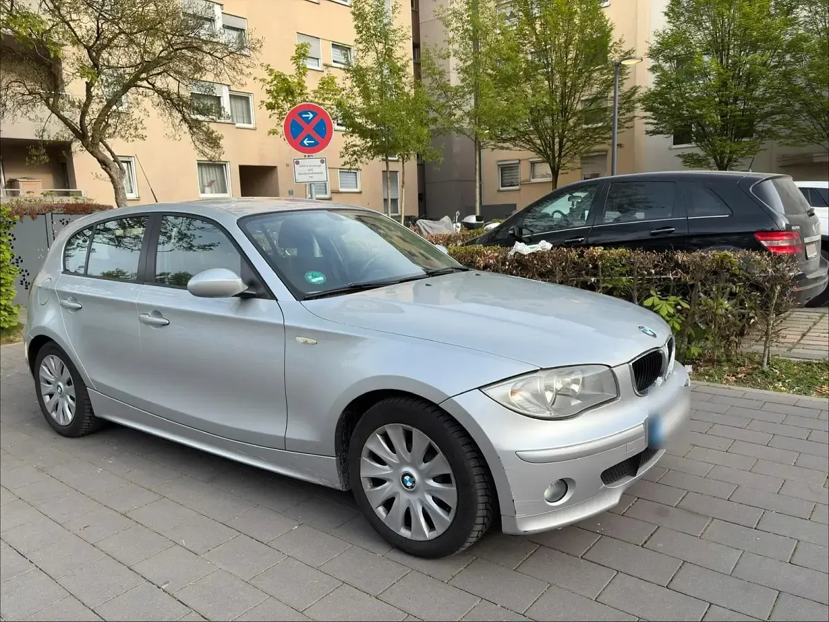 Gebraucht BMW 116 116 PS (85 kW) 2007 Silber Kleinwagen