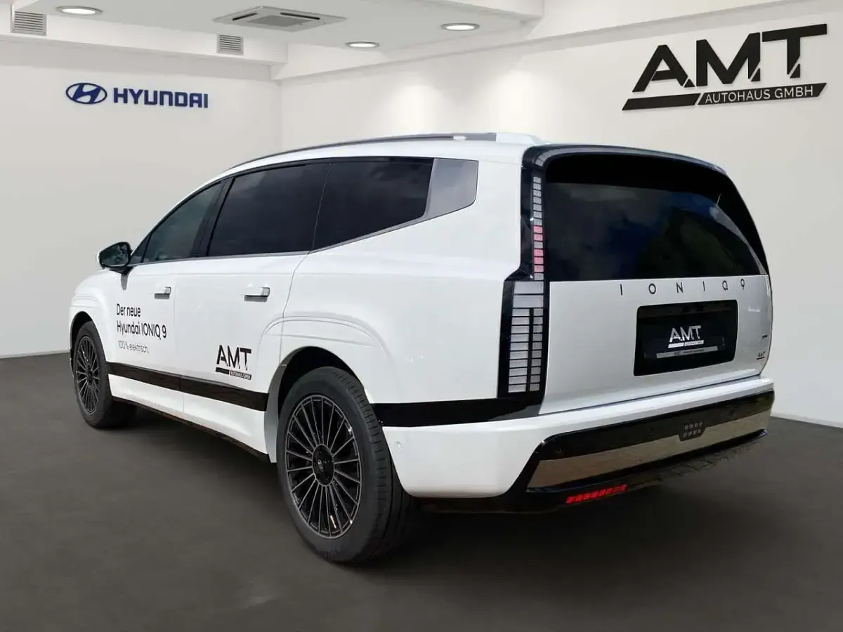 Gebraucht Hyundai Ioniq 9 225 kW (307 PS) 2025 Weiß SUV