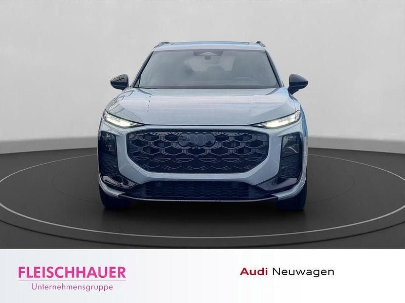 Neu Audi Q3 Sport 265 PS (194 kW) 2025 Grau SUV