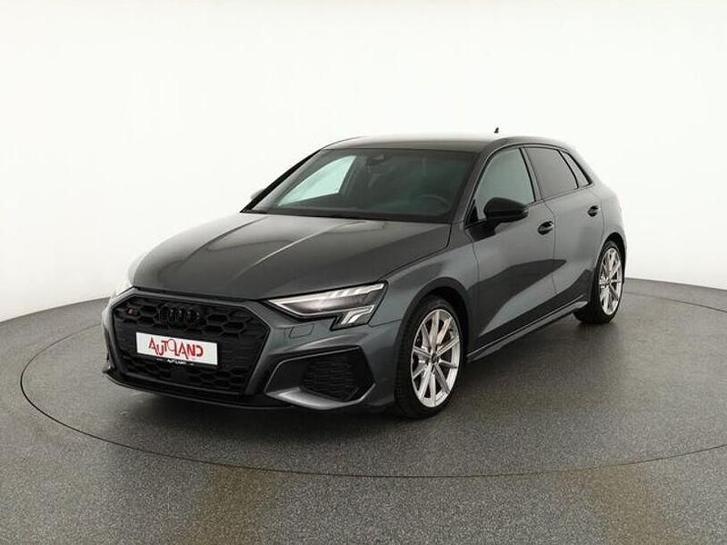 Grau Gebraucht 2021 Audi S3 Comfort Limousine | 34.990 € (Etwas zu teuer) - Bild 1/4