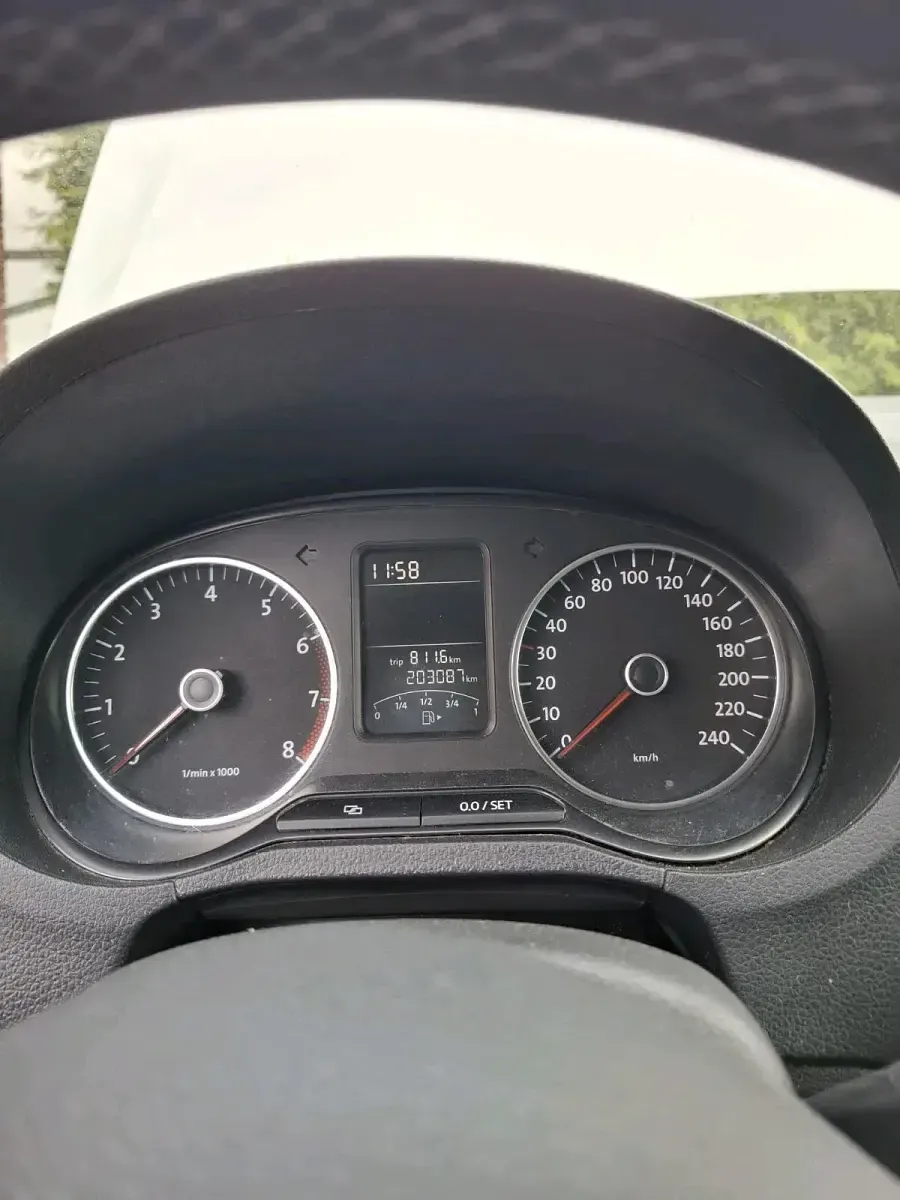 Gebraucht VW Polo 90 PS (66 kW) 2012 Weiß Kleinwagen