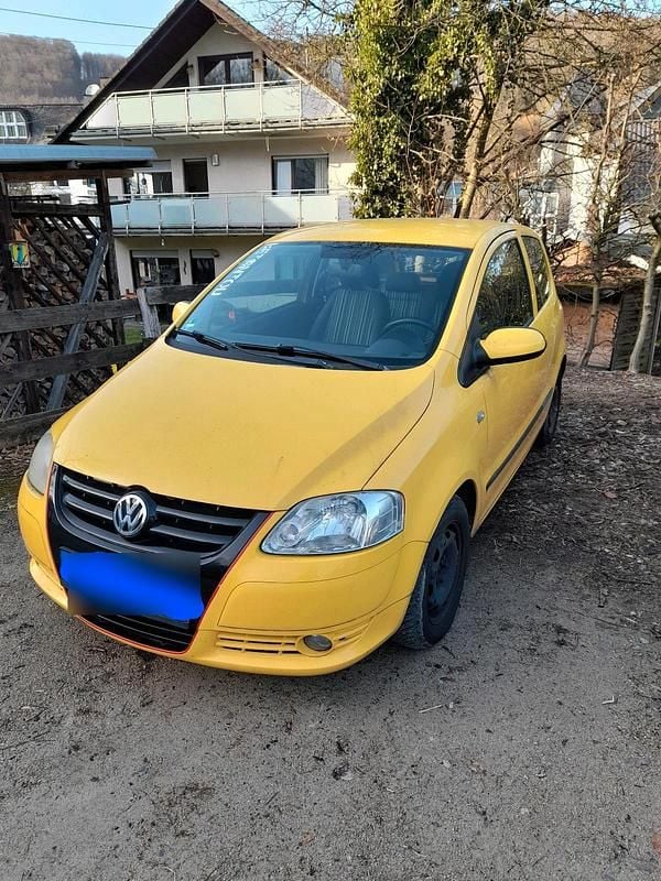 Gebraucht VW Fox 55 PS (40 kW) 2006 Gelb Kleinwagen