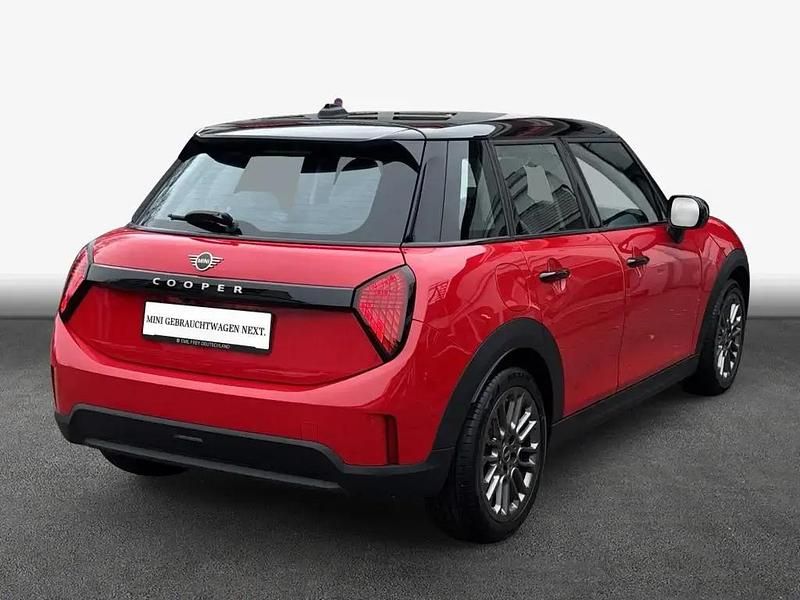 Gebraucht Mini Cooper Classic 156 PS (114 kW) 2024 Chili red ii Kleinwagen