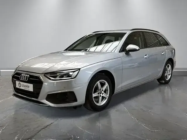 Second-hand Audi A4 Basis 163 CP (119 kW) 2024 Argintiu Break