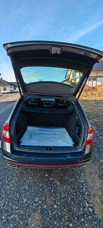 Gebraucht Skoda Octavia RS 220 PS (161 kW) 2016 Grau Kleinwagen