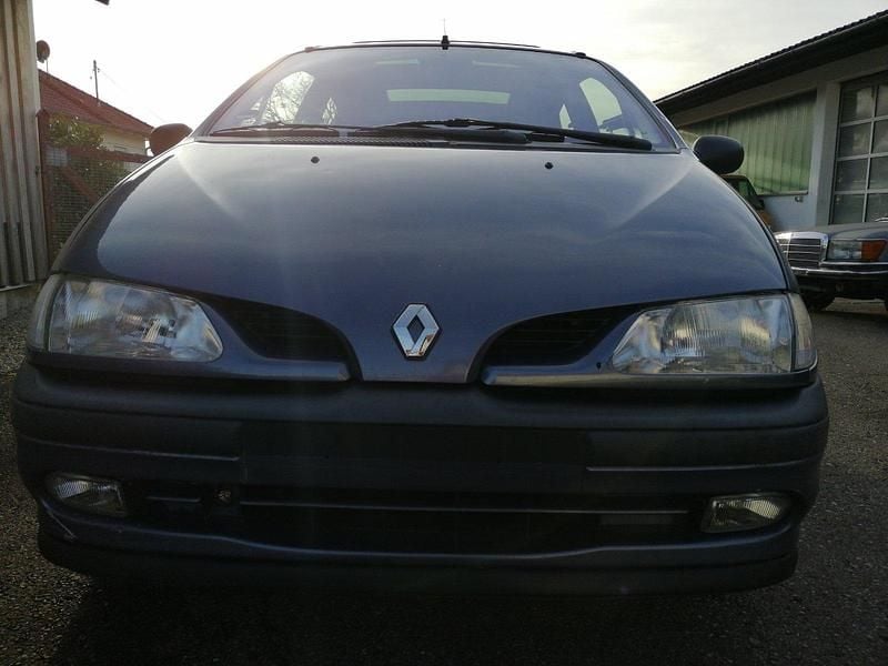 Gebraucht Renault Scénic 90 PS (66 kW) 1999 Blau Van / Kleinbus