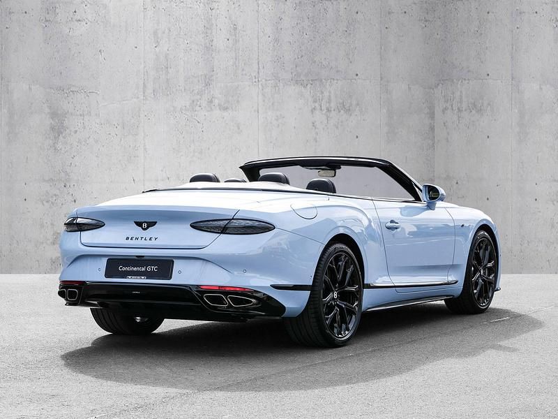 Ny Bentley Continental 680 HK (500 kW) 2026 Blå Cabriolet