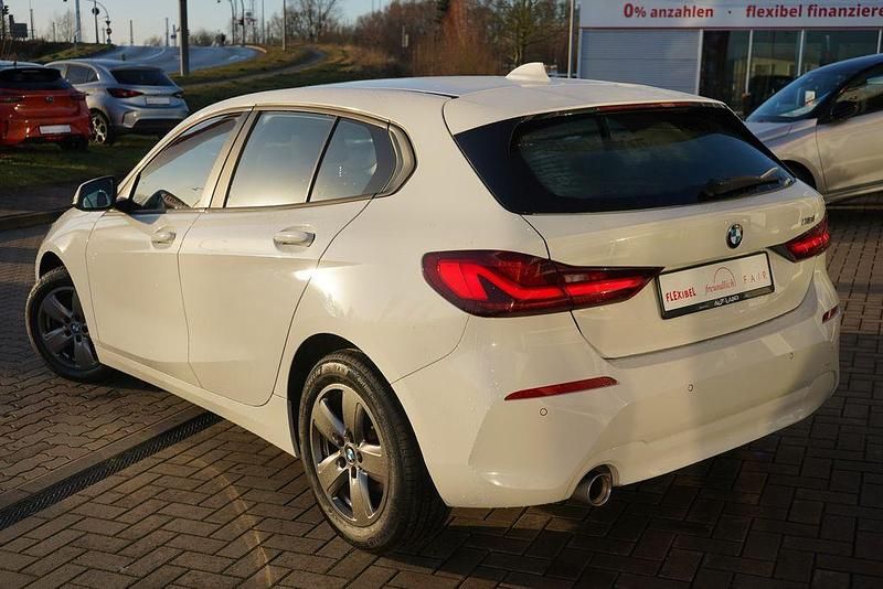 Gebraucht BMW 118 Advantage 140 PS (102 kW) 2020 Weiss Kleinwagen