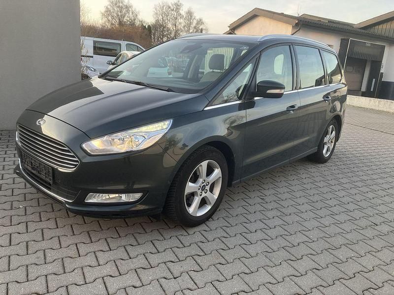 Gebraucht Ford Galaxy Titanium 160 PS (117 kW) 2016 Grau Van / Kleinbus