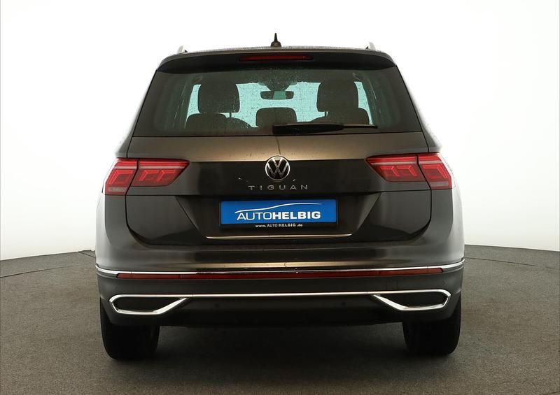 Gebraucht VW Tiguan Elegance 150 PS (110 kW) 2022 Uranograu SUV