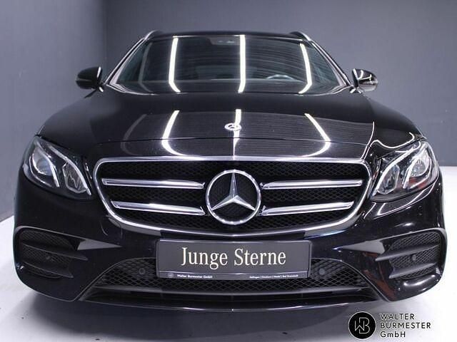 Gebraucht Mercedes E220 AMG 194 PS (142 kW) 2020 Metalliclack obsidianschwarz Kombi