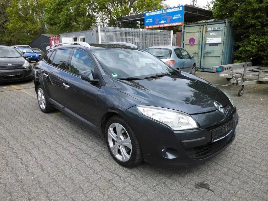 Brugt Renault Mégane Dynamique 131 HK (96 kW) 2010 Grå Sedan