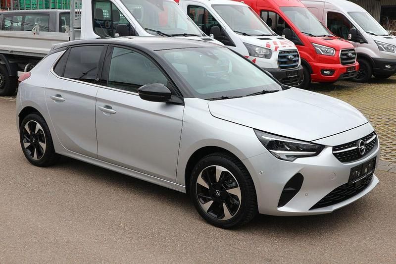 Gebraucht Opel Corsa-e Elegance 100 kW (136 PS) 2023 Silber Kleinwagen