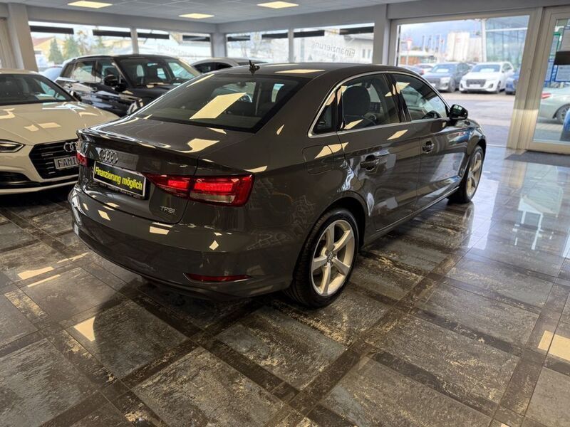 Gebraucht Audi A3 Comfort 150 PS (110 kW) 2017 Grau Limousine