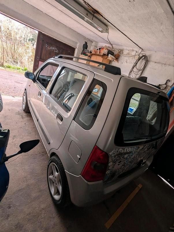 Gebraucht Suzuki Wagon R+ 77 PS (56 kW) 2001 Silber Van / Kleinbus