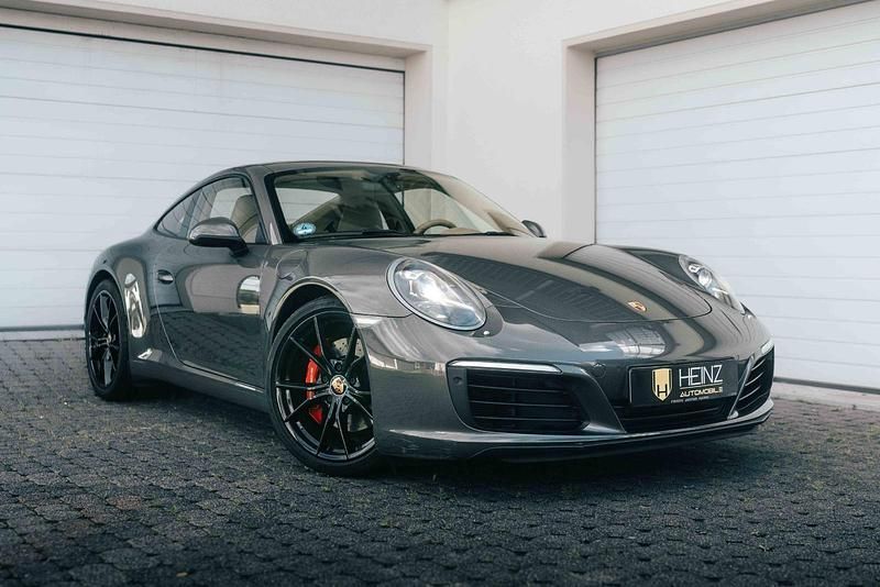 Grau Gebraucht 2016 Porsche 911 Carrera S Coupé | 81.900 € (Fairer Preis) - Bild 1/4
