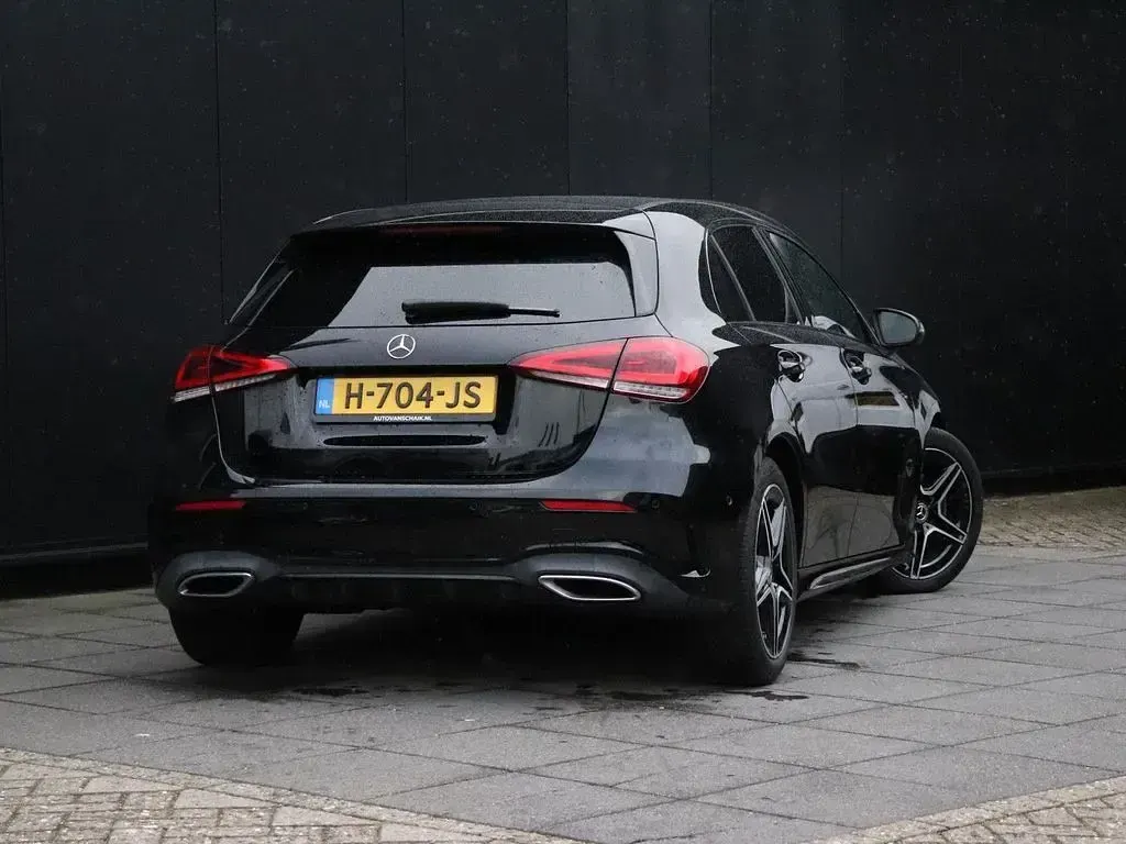 Gebraucht Mercedes A160 AMG line 109 PS (80 kW) 2020 Schwarz Limousine
