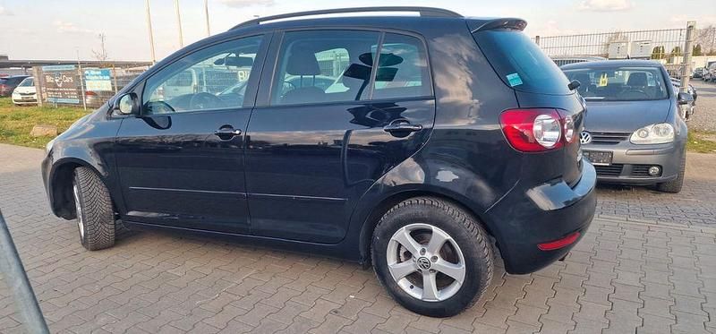 Gebraucht VW Golf VII 122 PS (89 kW) 2013 Schwarz Limousine