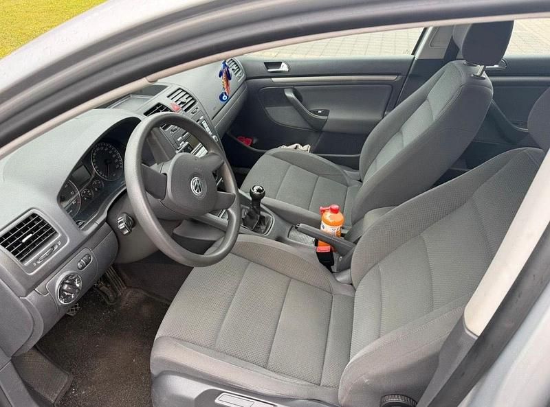 Gebraucht VW Golf V 75 PS (55 kW) 2004 Grau Kleinwagen