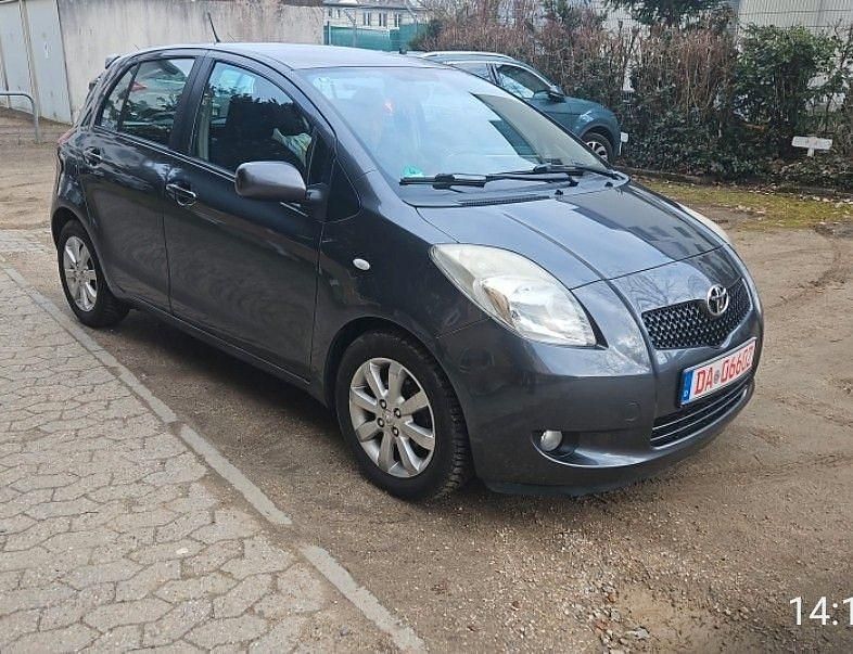 Gebraucht Toyota Yaris 133 PS (97 kW) 2008 Grau Kleinwagen