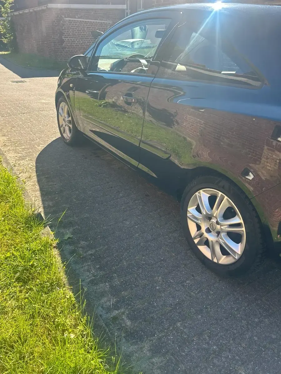 Gebraucht Opel Corsa 60 PS (44 kW) 2006 Schwarz Kleinwagen