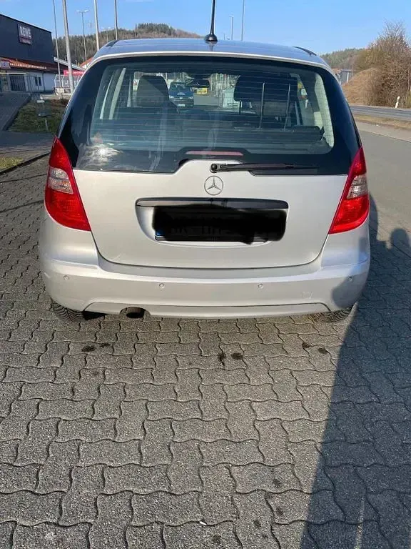 Gebraucht Mercedes A150 Elegance 95 PS (69 kW) 2008 Silber Van / Kleinbus