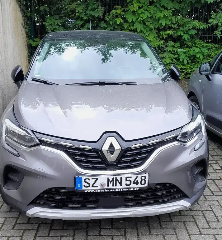 Używany Renault Captur Experience 101 KM (74 kW) 2020 Szary SUV