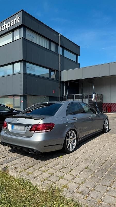 Gebraucht Mercedes E400 333 PS (244 kW) 2013 Silber Limousine