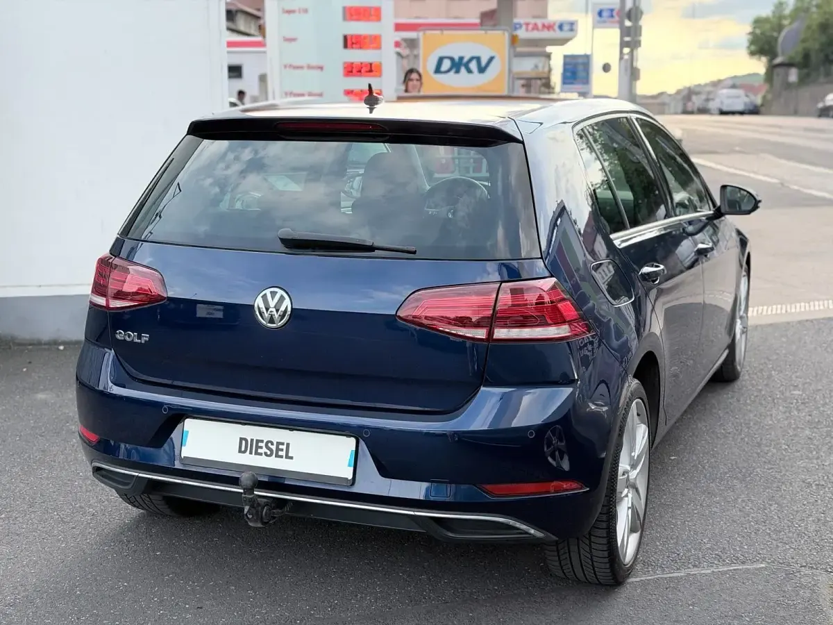 Gebraucht VW Golf VII Join 116 PS (85 kW) 2019 Blau Kleinwagen