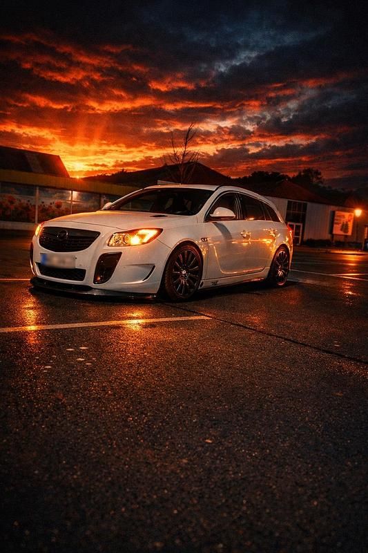 Gebraucht Opel Insignia OPC 360 PS (264 kW) 2012 Weiß Kombi