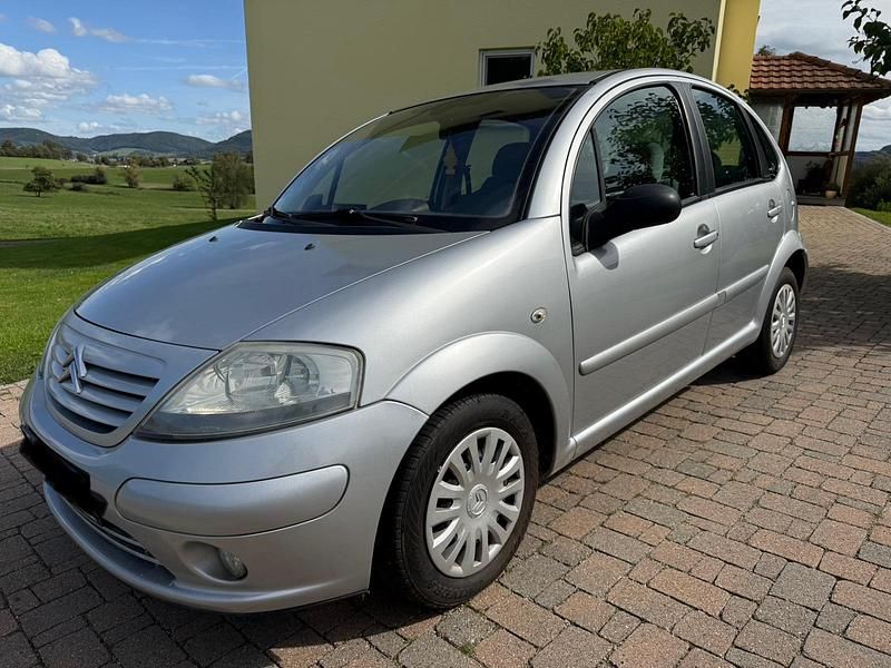 Silber Gebraucht 2005 Citroën C3 Kleinwagen | 2.499 € (Fairer Preis) - Bild 1/4