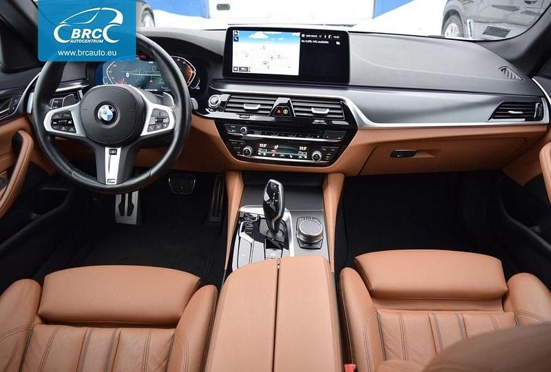 Gebraucht BMW 530 M Sport 286 PS (210 kW) 2023 Weiß Limousine