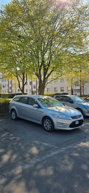 Grau Gebraucht 2011 Ford Mondeo Kombi | 3.700 € (Fairer Preis) - Bild 1/4