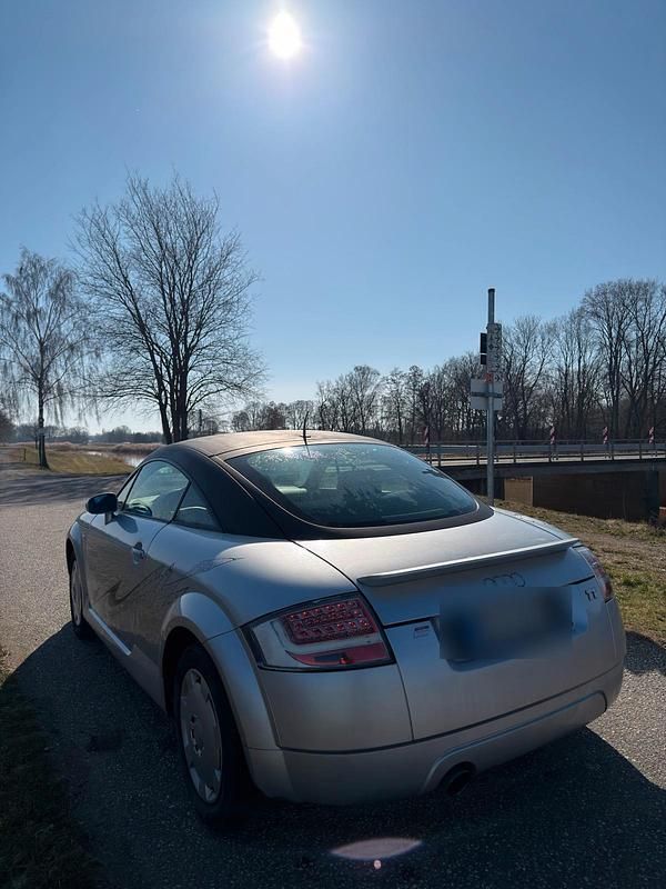 Gebraucht Audi TT 179 PS (131 kW) 2000 Silber Coupé
