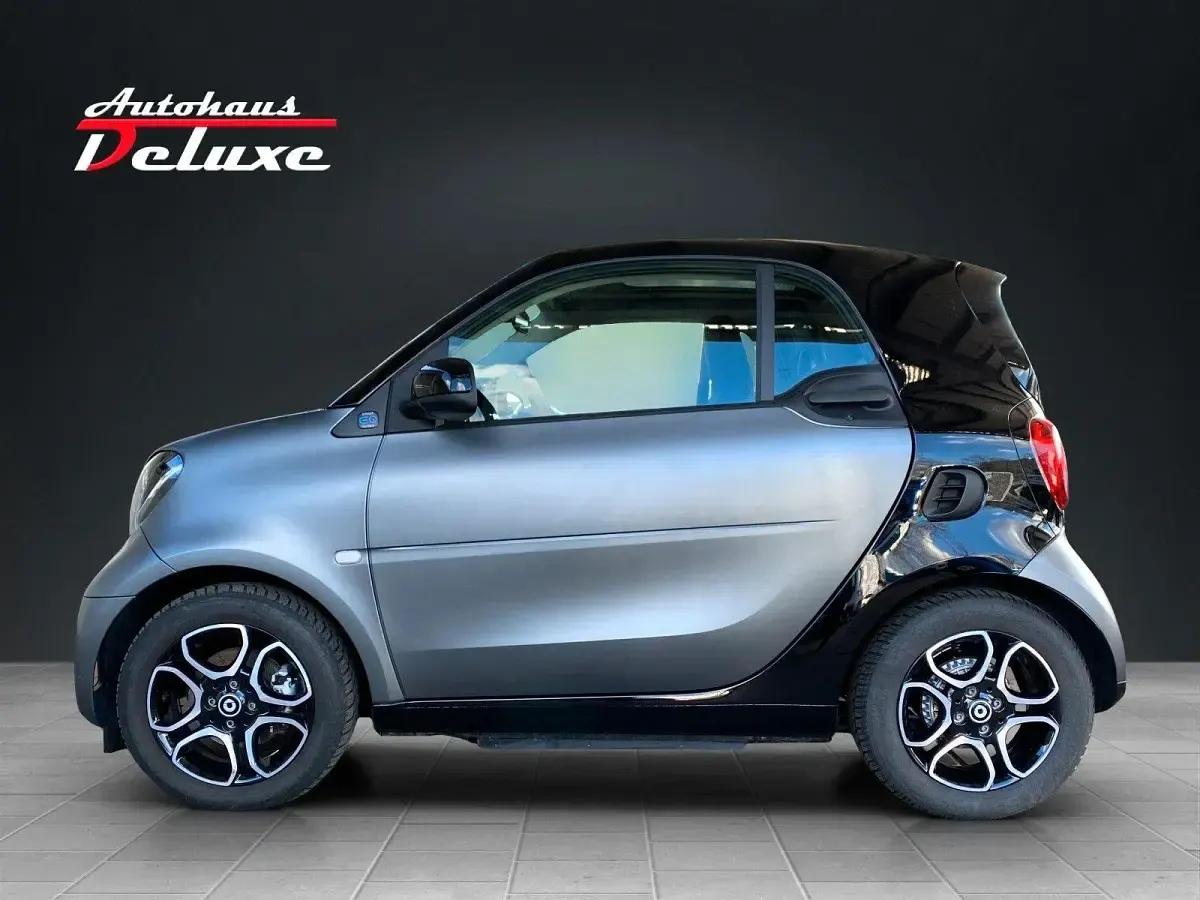 Gebraucht Smart ForTwo Coupé 60 kW (82 PS) 2023 Grau Coupé