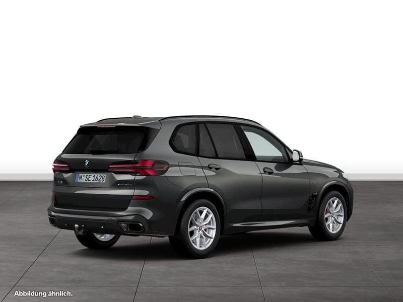 Grau Gebraucht 2025 BMW X5 M Sport SUV | 96.425 € (Etwas zu teuer) - Bild 1/1
