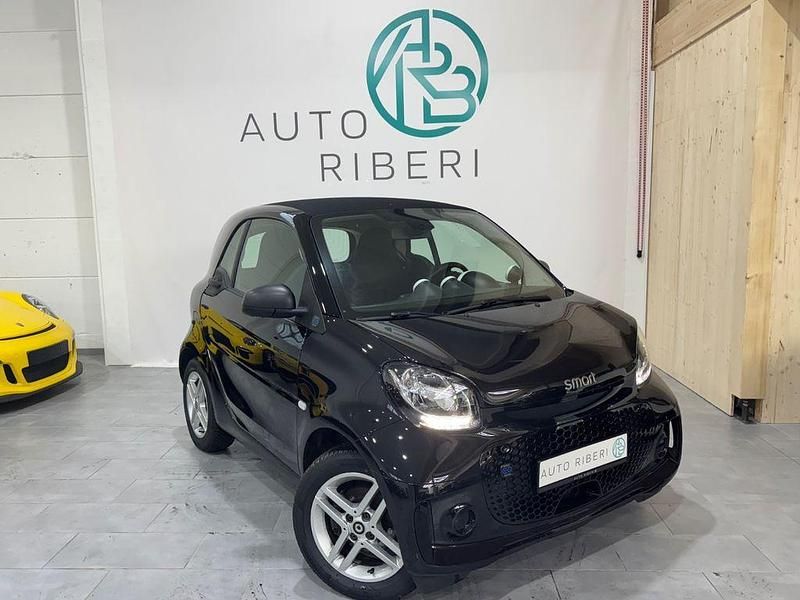 Schwarz Gebraucht 2020 Smart ForTwo Electric Drive Kleinwagen | 7.999 € (Fairer Preis) - Bild 1/4
