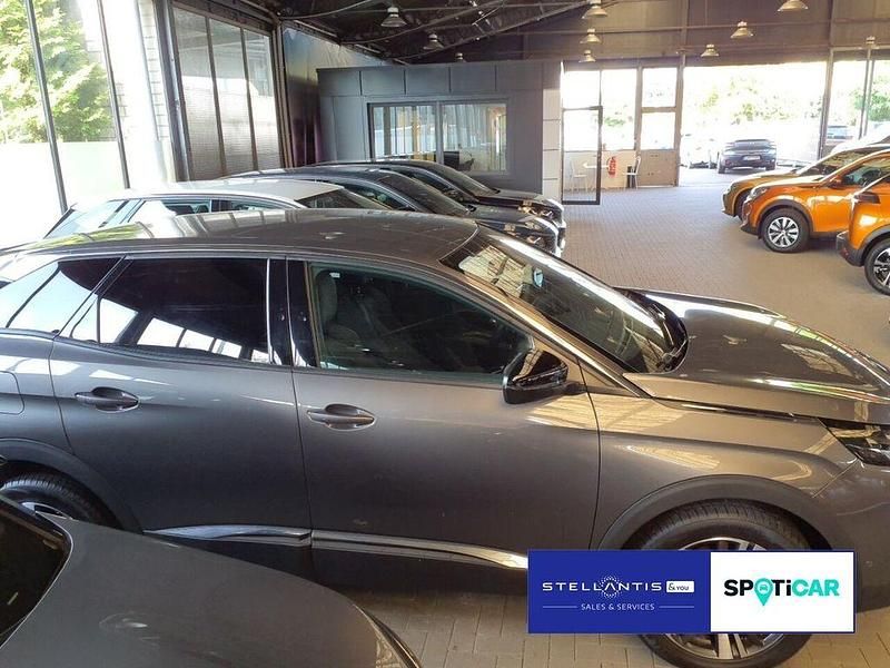 Gebraucht Peugeot 3008 Allure 131 PS (96 kW) 2023 Grau SUV