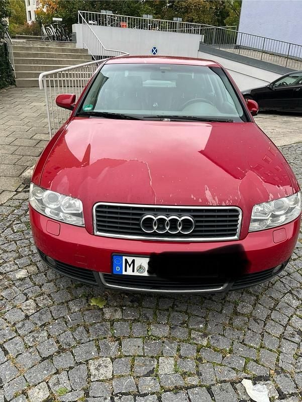 Rot Gebraucht 2001 Audi A4 Limousine | 1.950 € (Guter Preis) - Bild 1/4