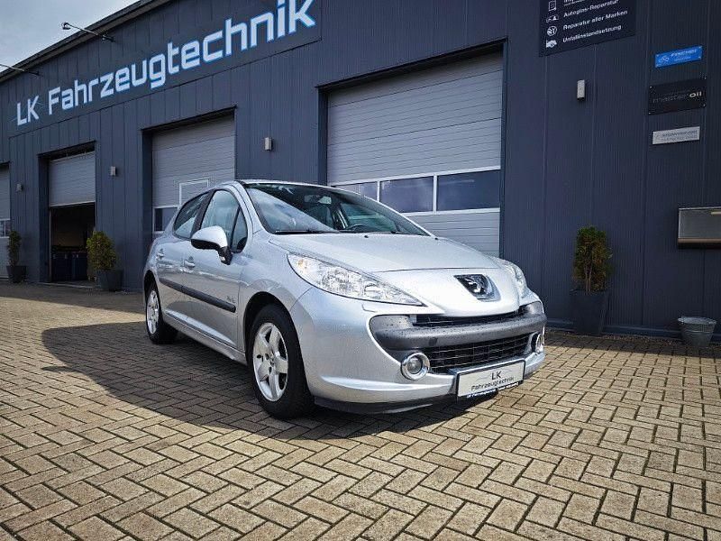 Grau Gebraucht 2008 Peugeot 207 Urban Move Kleinwagen | 3.490 € (Fairer Preis) - Bild 1/4