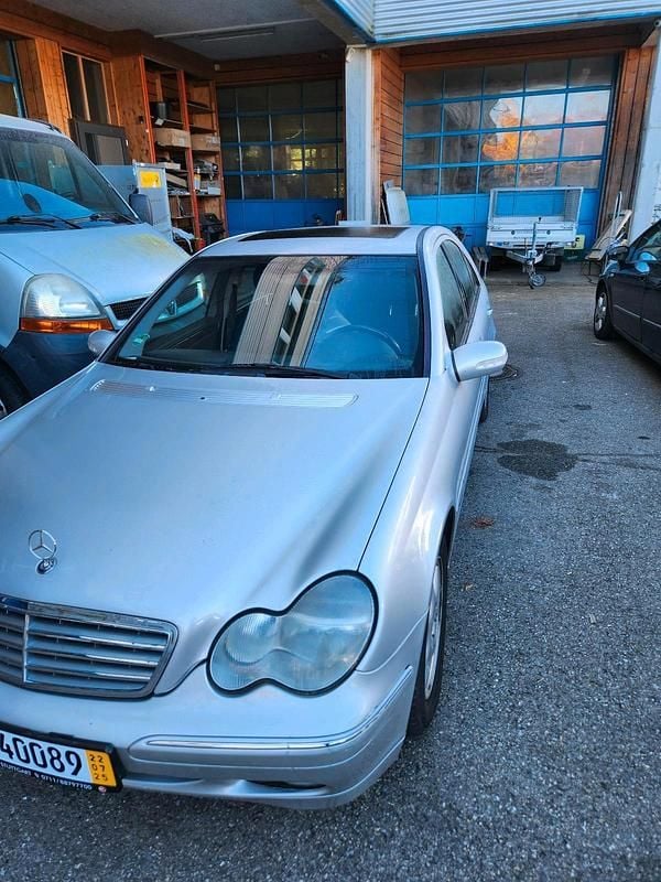 Gebraucht 2002 Mercedes C220 Limousine | 1.150 € (Guter Preis) - Bild 1/4