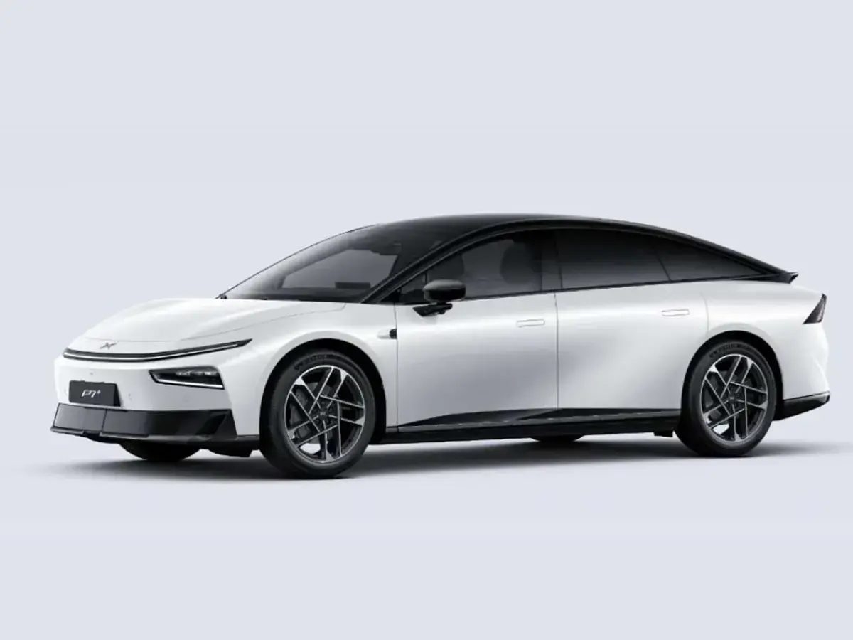 Neu XPENG P7 RWD Long Range 230 kW (313 PS) 2026 Weiss arctic white Limousine