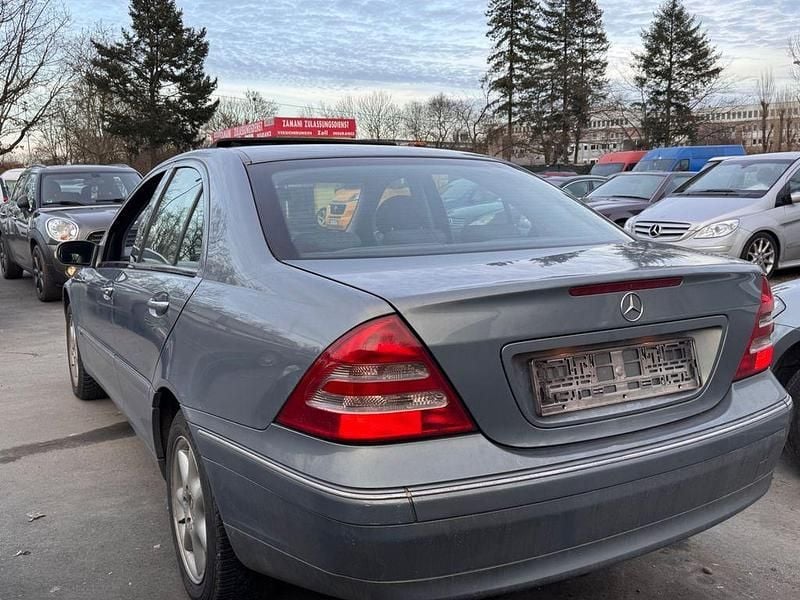 Gebraucht Mercedes C270 Elegance 170 PS (125 kW) 2004 Grau Limousine