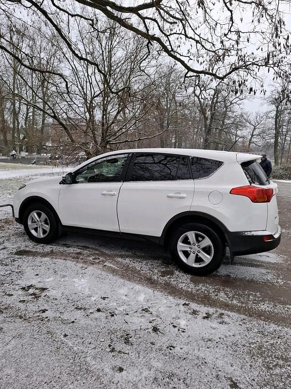 Gebraucht Toyota RAV4 124 PS (91 kW) 2013 Weiß SUV