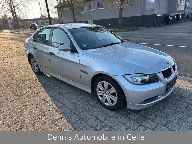 Gebraucht BMW 320 150 PS (110 kW) 2005 Silber Limousine