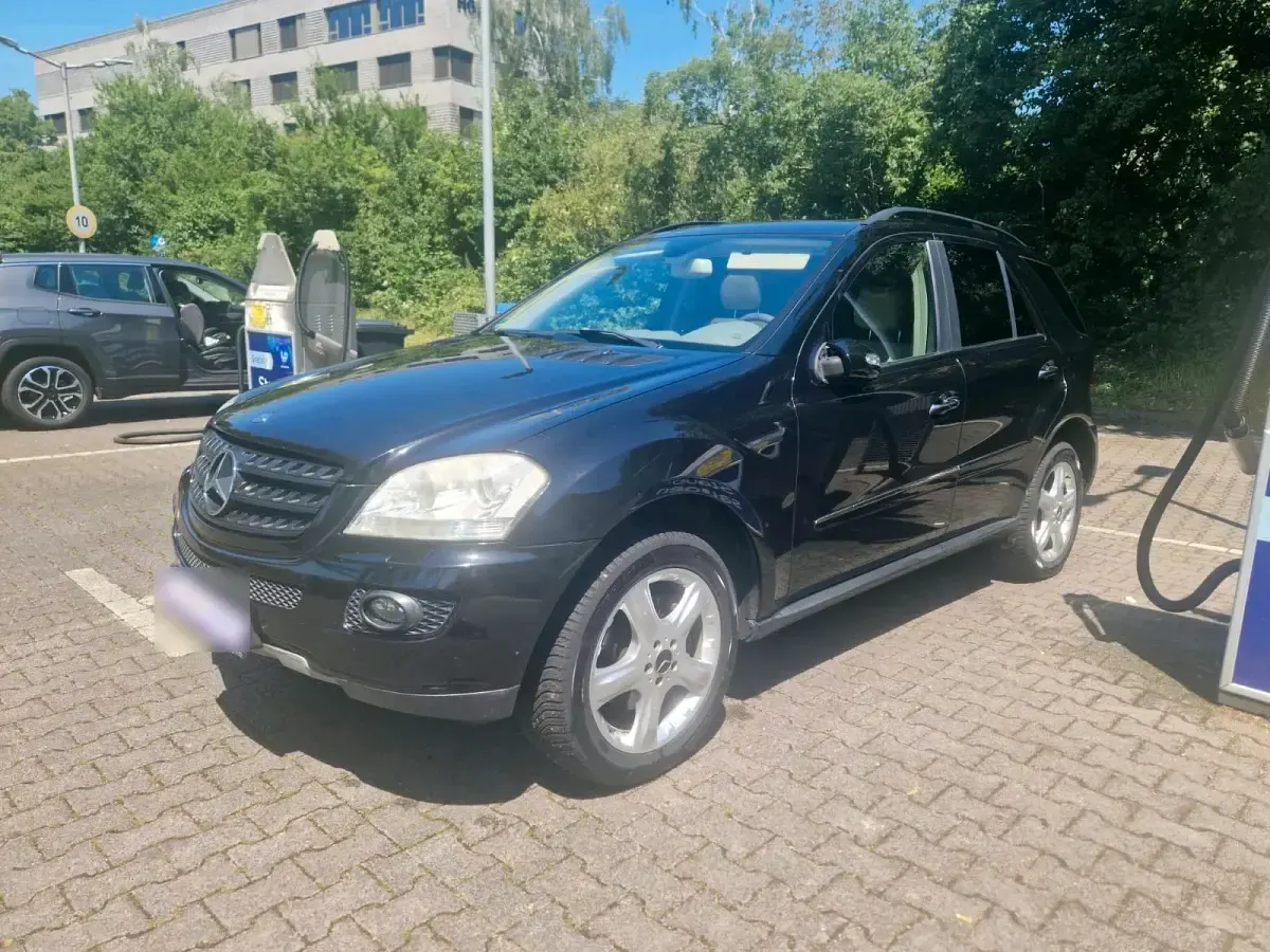 Gebraucht Mercedes ML280 190 PS (139 kW) 2007 Schwarz SUV