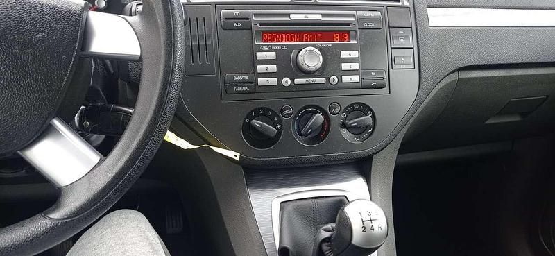 Gebraucht Ford C-MAX Titanium 125 PS (91 kW) 2010 Silber Van / Kleinbus