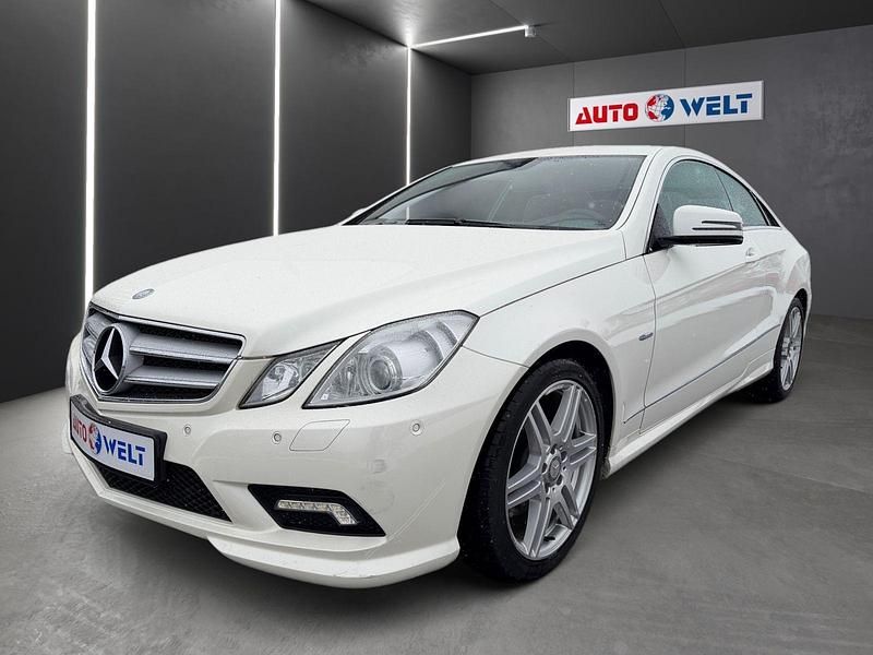 Gebraucht Mercedes E250 Avantgarde 204 PS (150 kW) 2011 Weiß Coupé