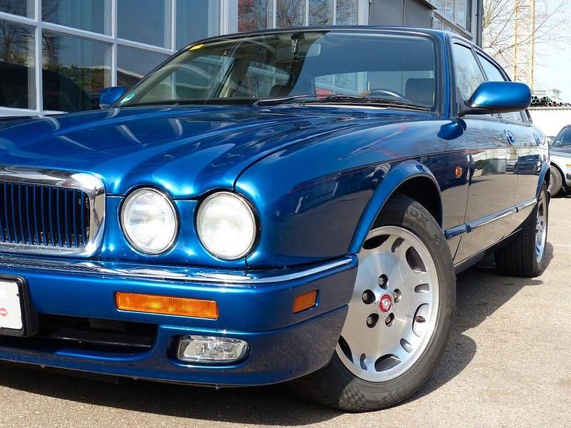 Gebraucht Jaguar XJ 241 PS (177 kW) 1997 Blau Limousine